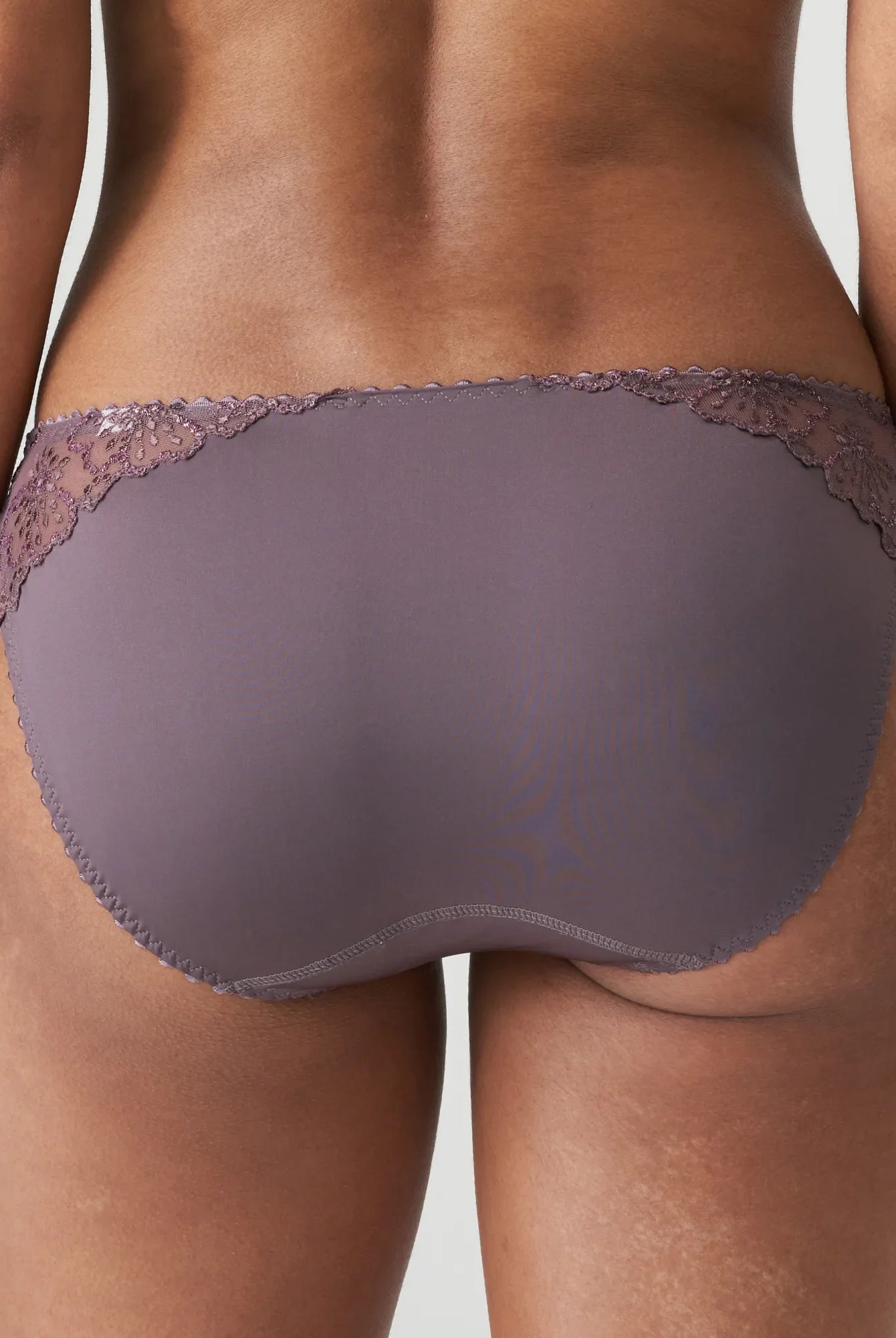 Elevate your lingerie collection with the Marie Jo Jane luxury brief, crafted from exquisite lace in the elegant mauve shade called candle light.