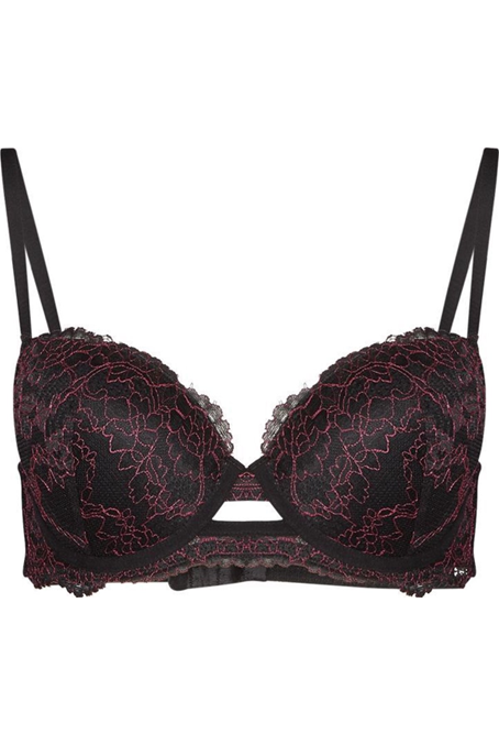 Sapph Padded Bra offers a comfortable and flattering fit