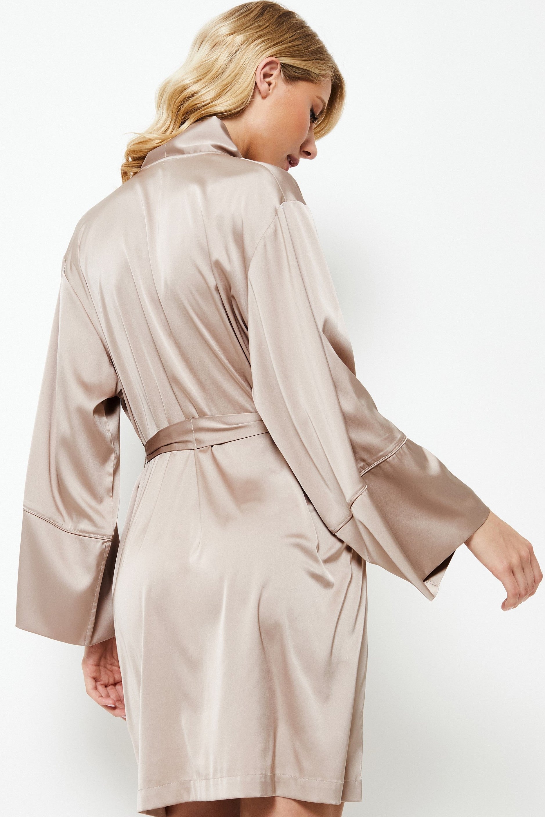 Aruelle Briana gown beige short satin dressing gown