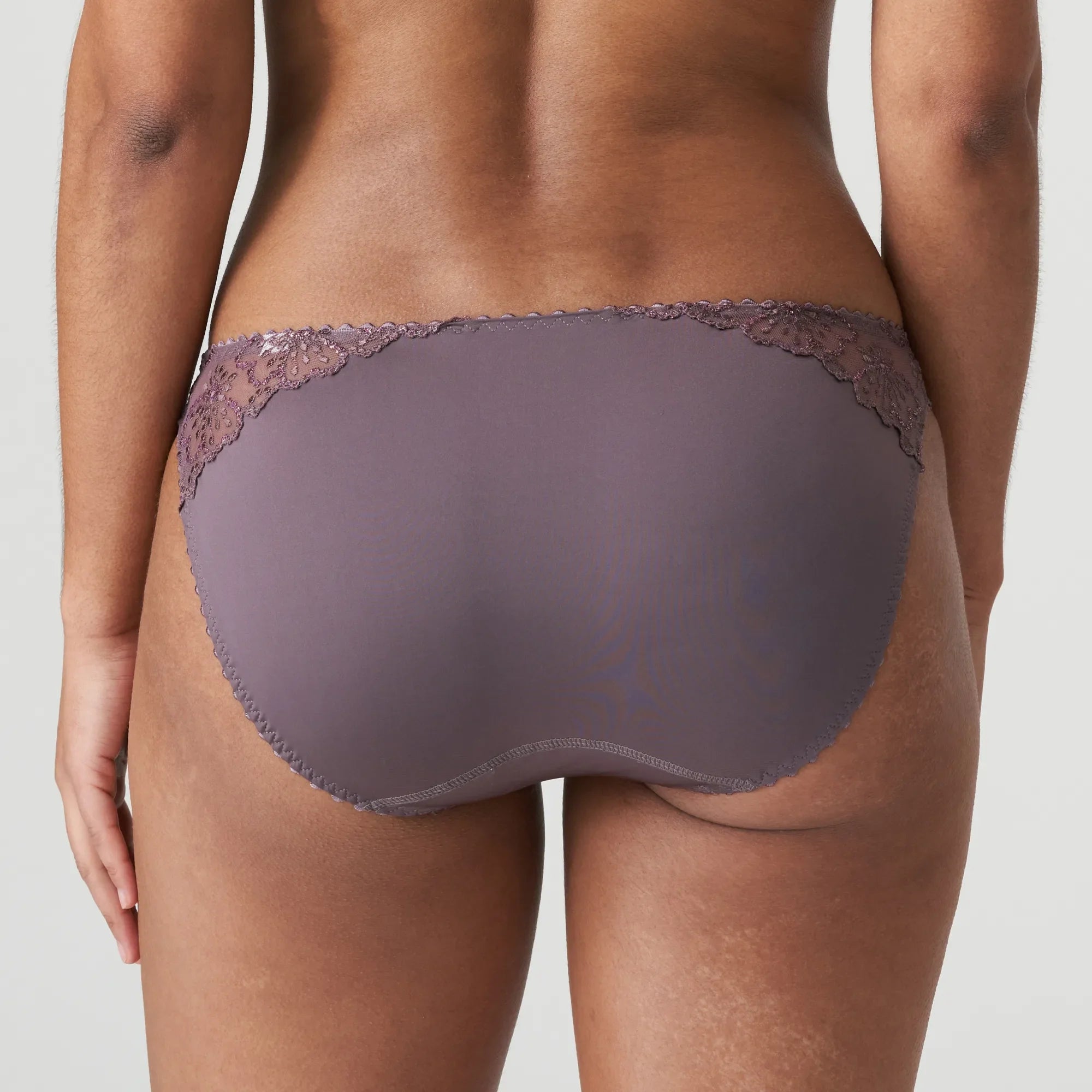Elevate your lingerie collection with the Marie Jo Jane luxury brief, crafted from exquisite lace in the elegant mauve shade called candle light.