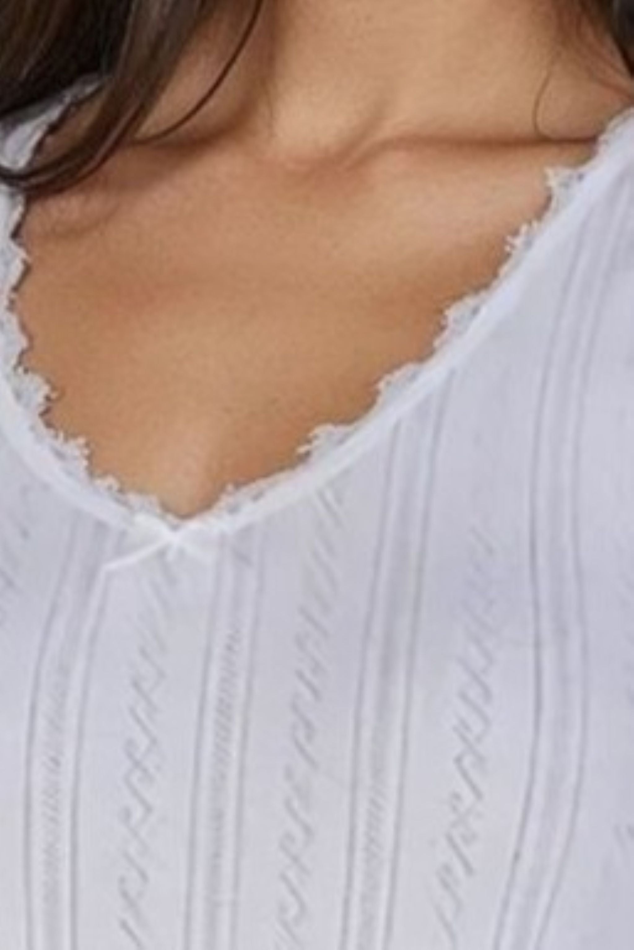 slenderella-brushed-thermal-no-sleeve-top frilled neckline 